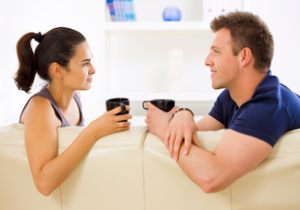 Mon ex me recontacte alors que je suis en couple